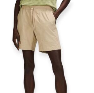 Lululemon 2022 Men's Bowline 8" Shorts Stretch Ripstop in Trench Tan Khaki Small